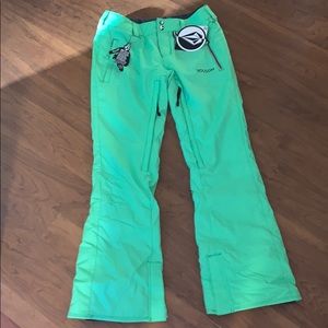 Volcom Women’s Gladstone Insulated Pant